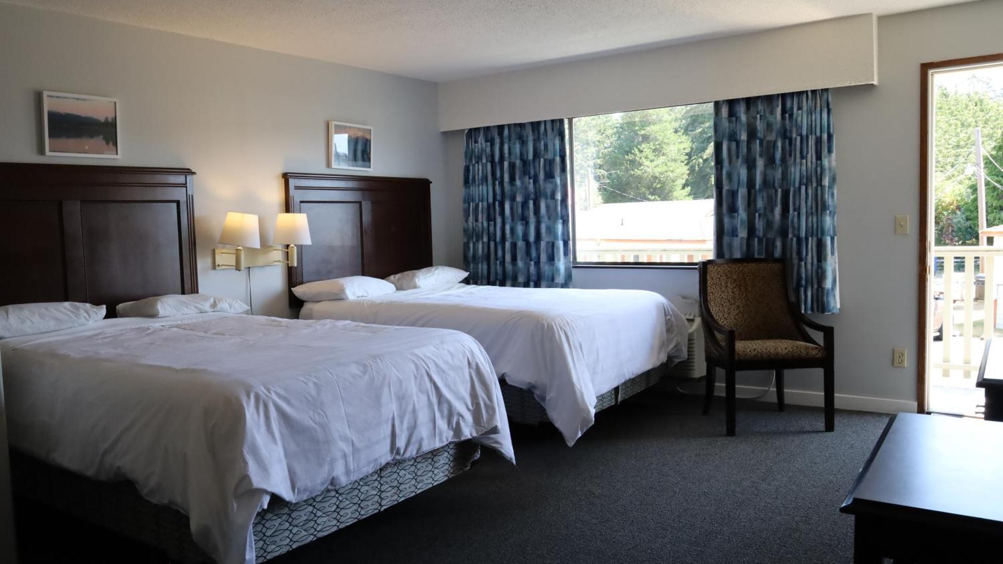 Skylite Motel Parksville Exterior photo