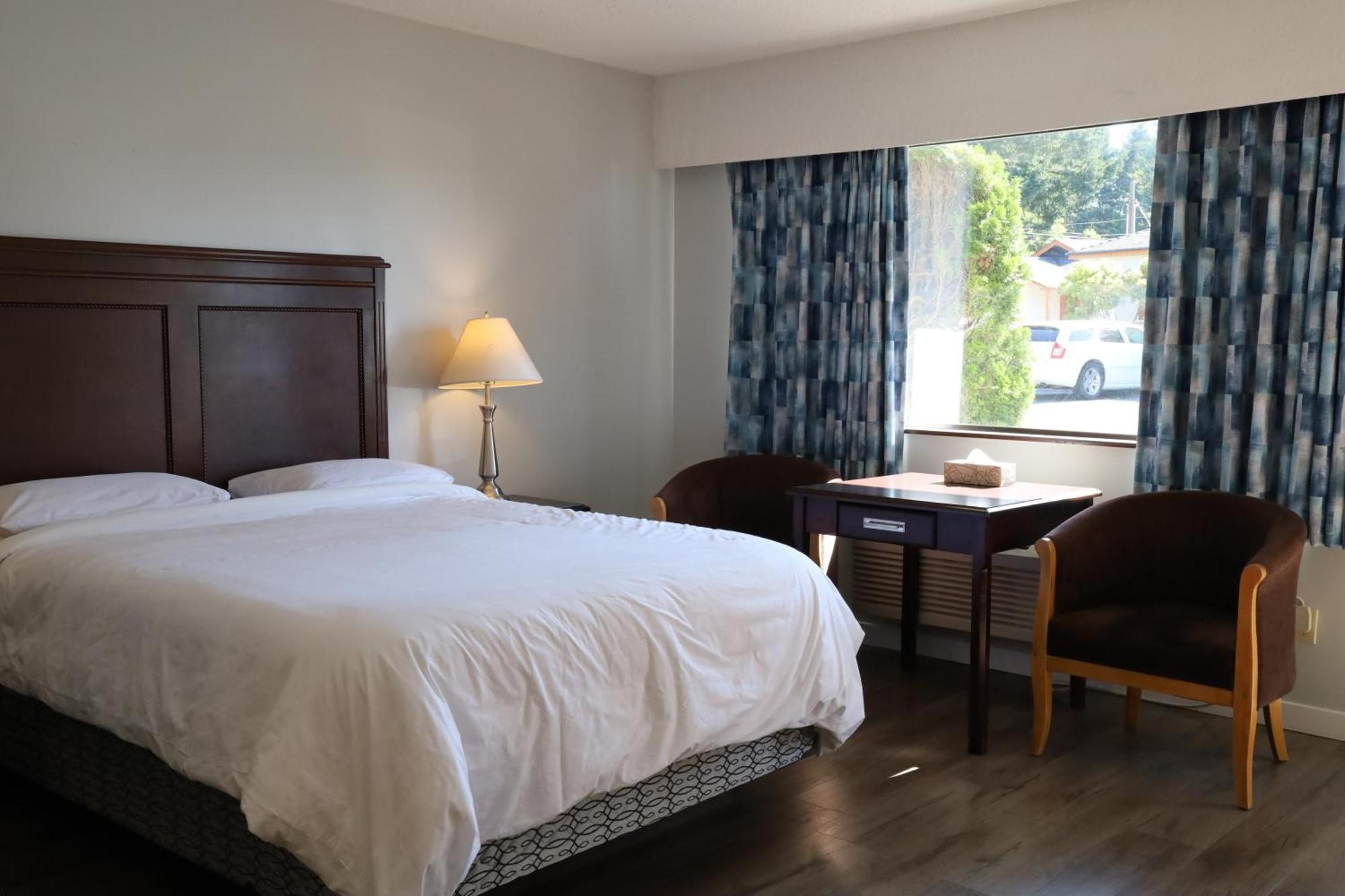 Skylite Motel Parksville Exterior photo